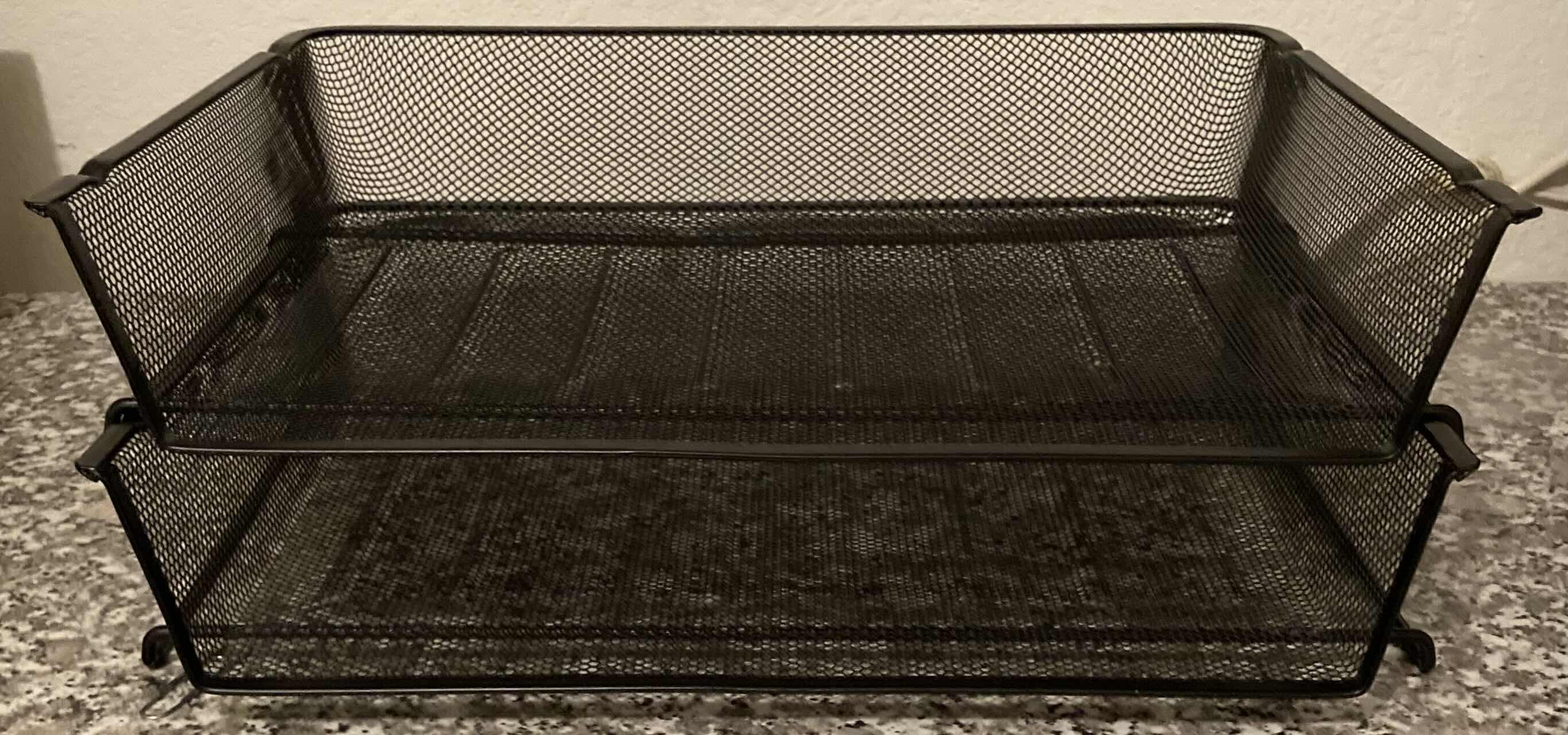 Photo 1 of DESKTOP & FILE ORGANIZERS VARIOUS STYLES AND SIZES (23)