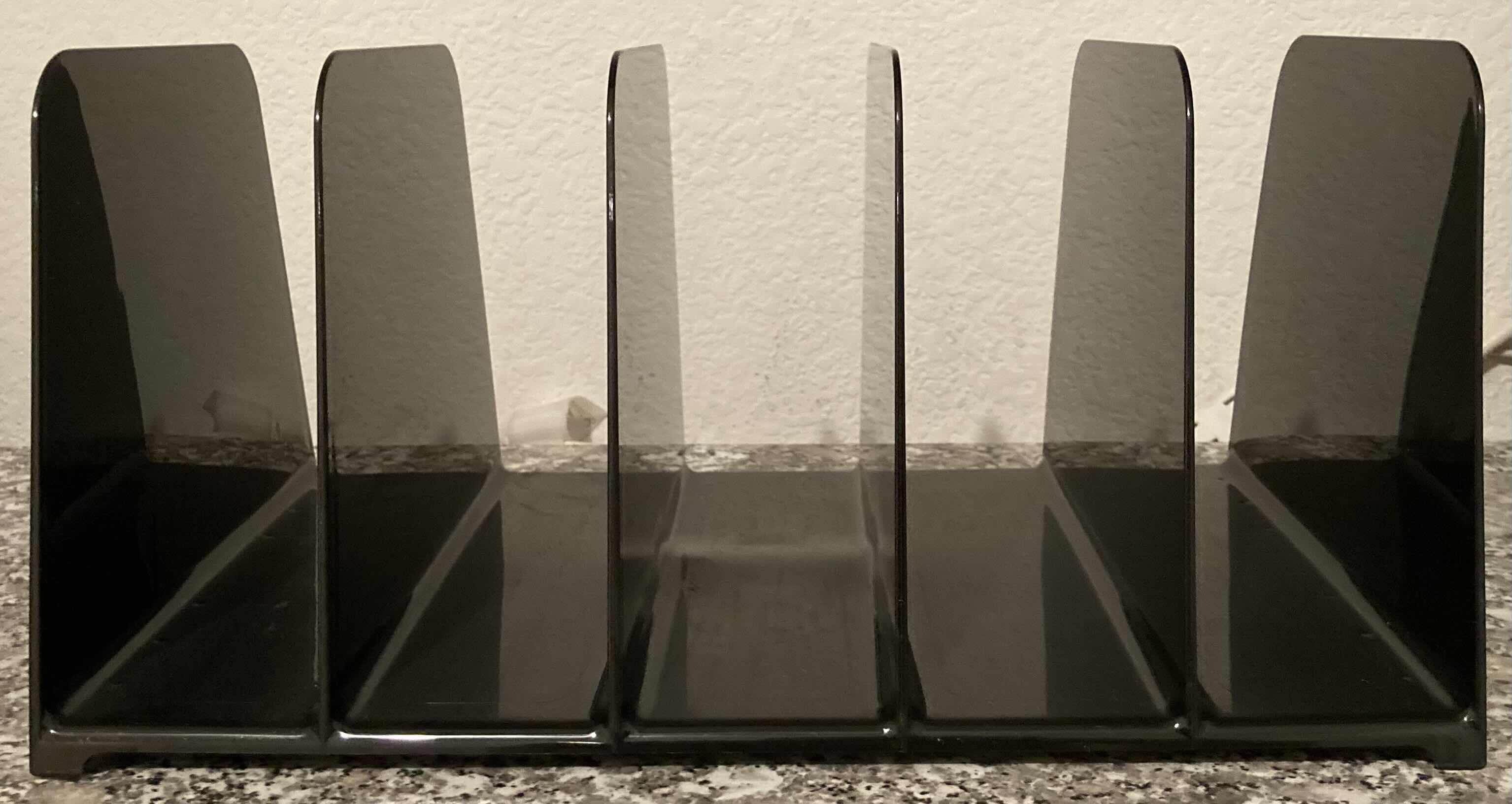 Photo 1 of DESKTOP & FILE ORGANIZERS VARIOUS STYLES AND SIZES (23)