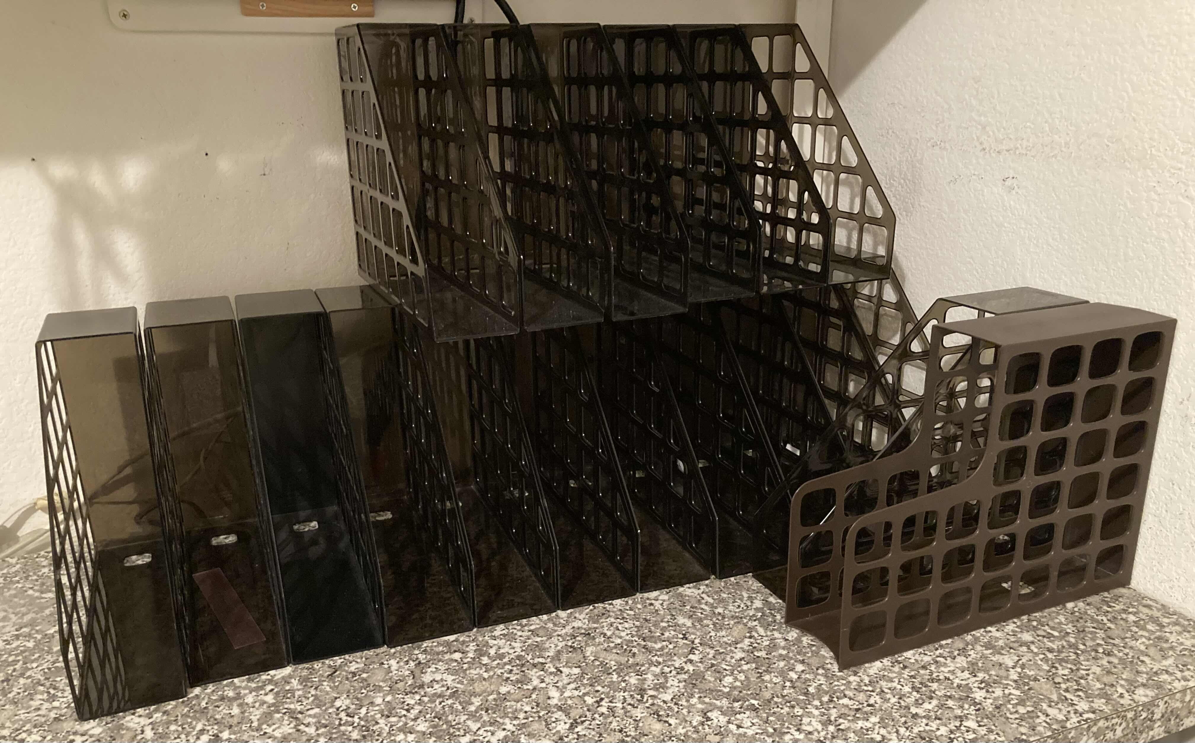 Photo 1 of DESKTOP & FILE ORGANIZERS VARIOUS STYLES AND SIZES (23)