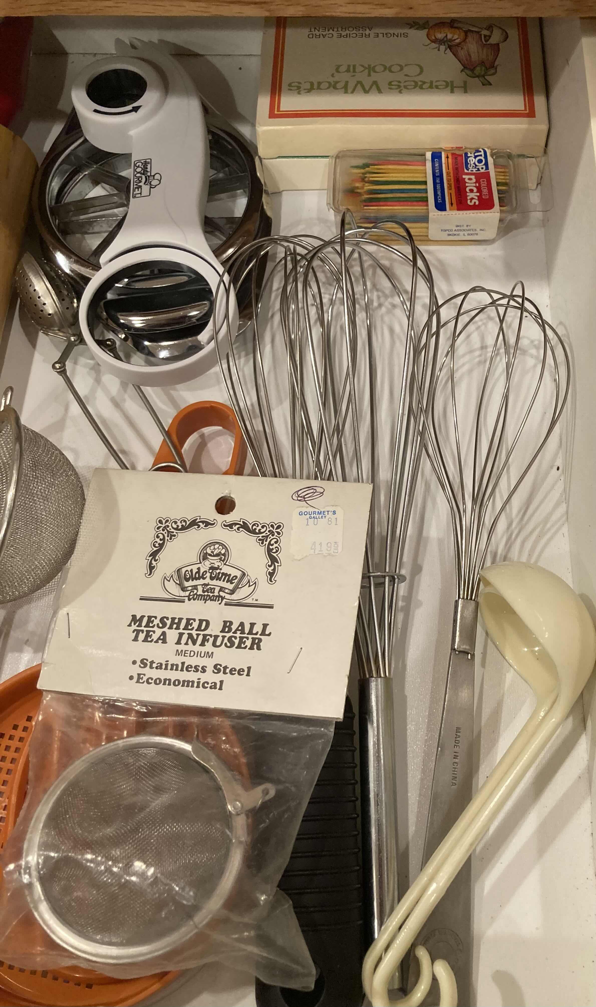 Photo 1 of CONTENTS OF DRAWER- KITCHEN ACCESSORIES