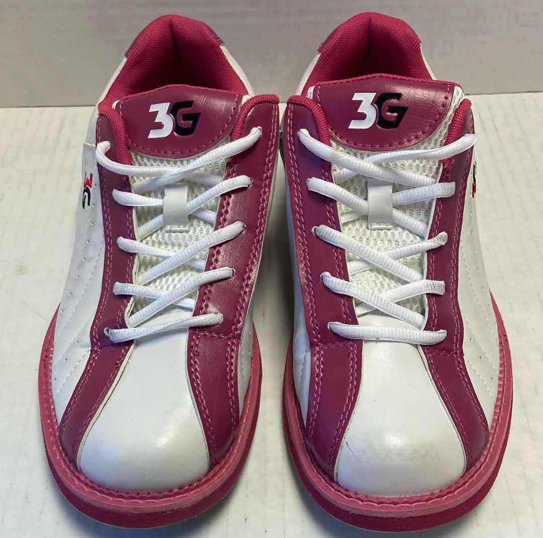 Photo 2 of 3G KICKS WHITE & PINK WOMEN’S BOWLING SHOES WOMEN’S SIZE 9