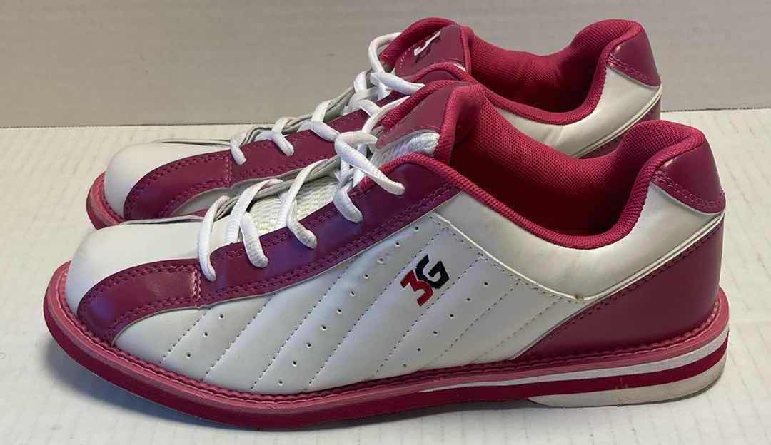 Photo 1 of 3G KICKS WHITE & PINK WOMEN’S BOWLING SHOES WOMEN’S SIZE 9
