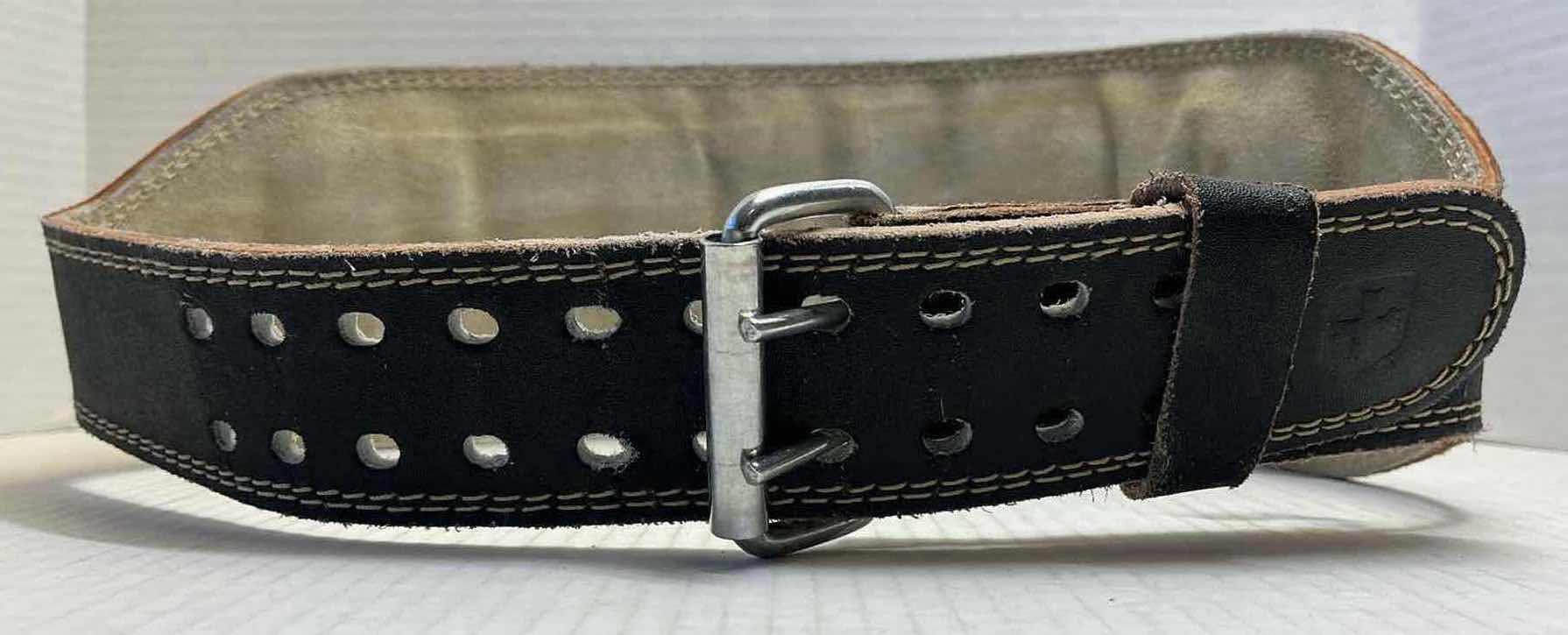 Photo 1 of HARBINGER 6” POWERLIFTING WEIGHT SUPPORT BELT ADULT SIZE XL