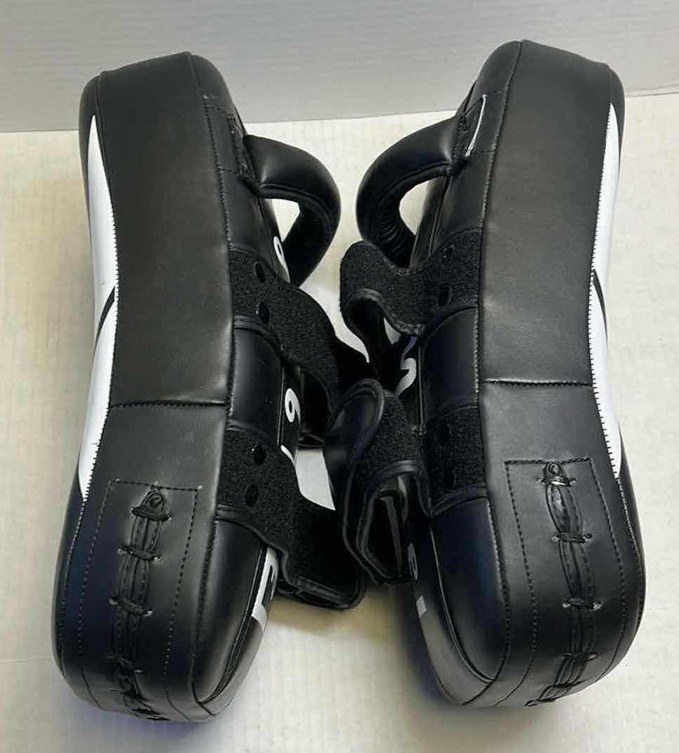 Photo 1 of ELITE SPORTS MUAY THAI KICKBOXING PADS ADULT SIZE