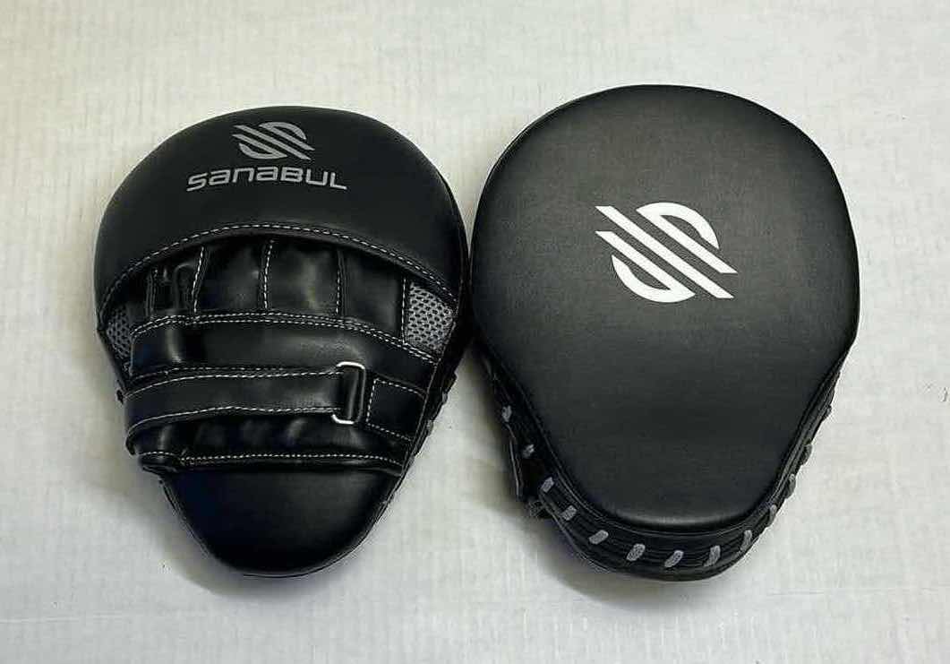 Photo 1 of SANABUL BOXING FOCUS PADS ADULT SIZE