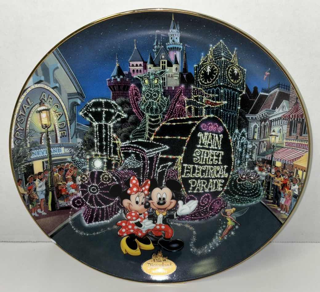 View 1 of THE BRADFORD EXCHANGE 1995 8.25” LIMITED EDITION COLLECTIBLE PLATE “THE MAIN STREET ELECTRICAL PARADE” NINTH PLATE IN DISNEYLAND’S 40TH ANNIVERSARY PLATE COLLECTION (PLATE #2865A)