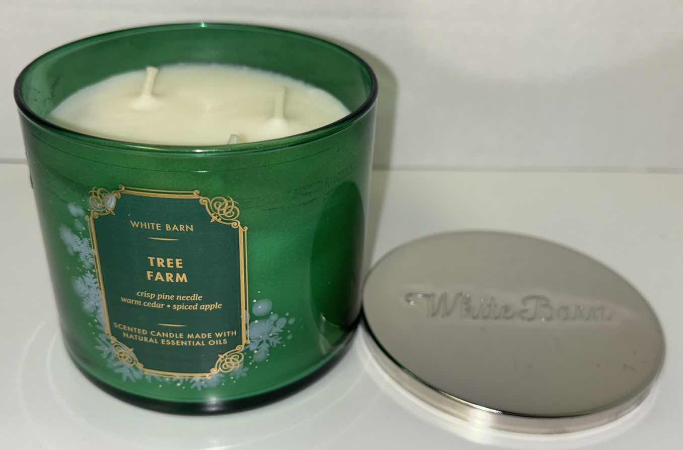 Photo 1 of NEW WHITE BARN TREE FARM SCENTED CANDLE