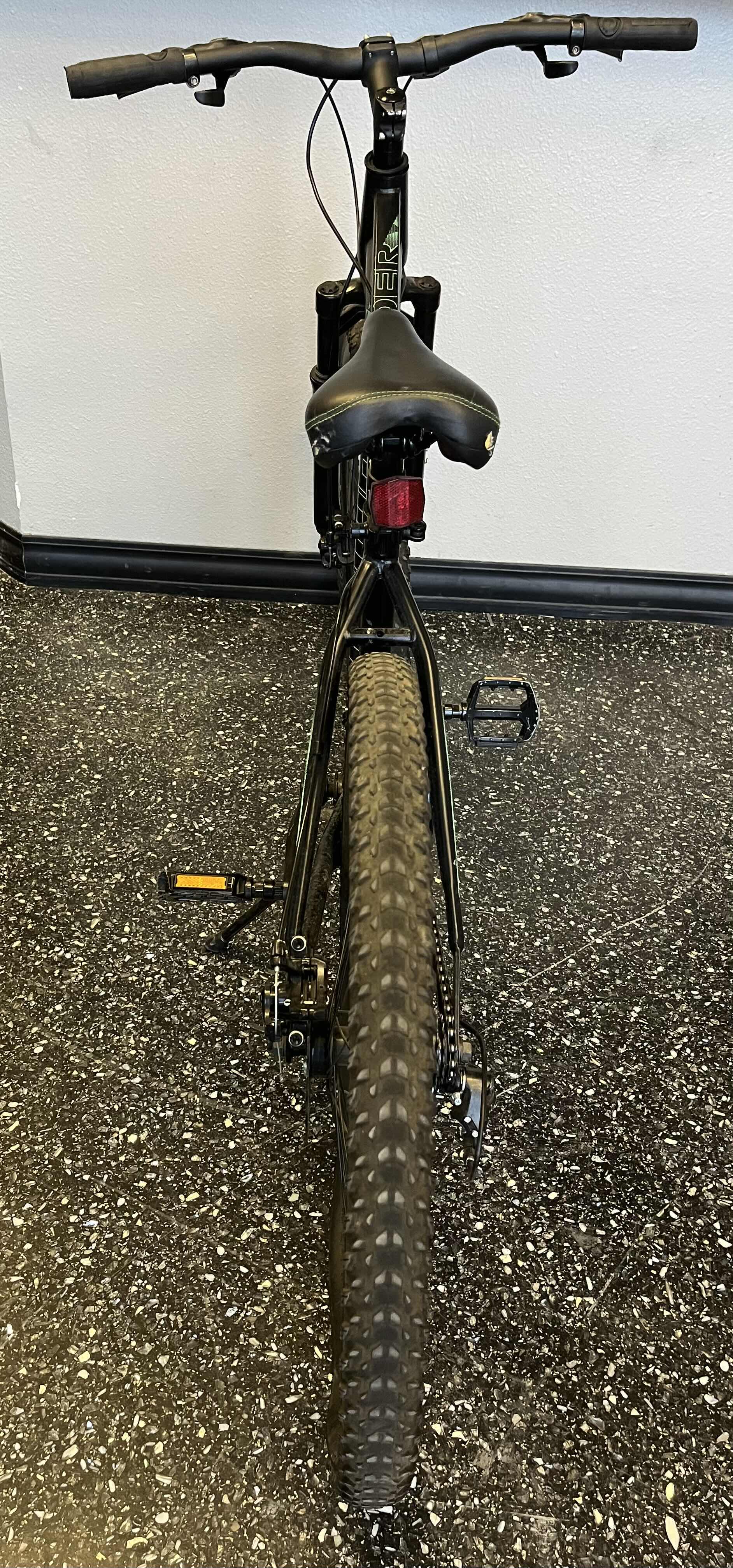 Photo 1 of SCHWINN SIDEWINDER 26” 21 SPEED TRAIL MOUNTAIN BICYCLE MODEL S27993WM