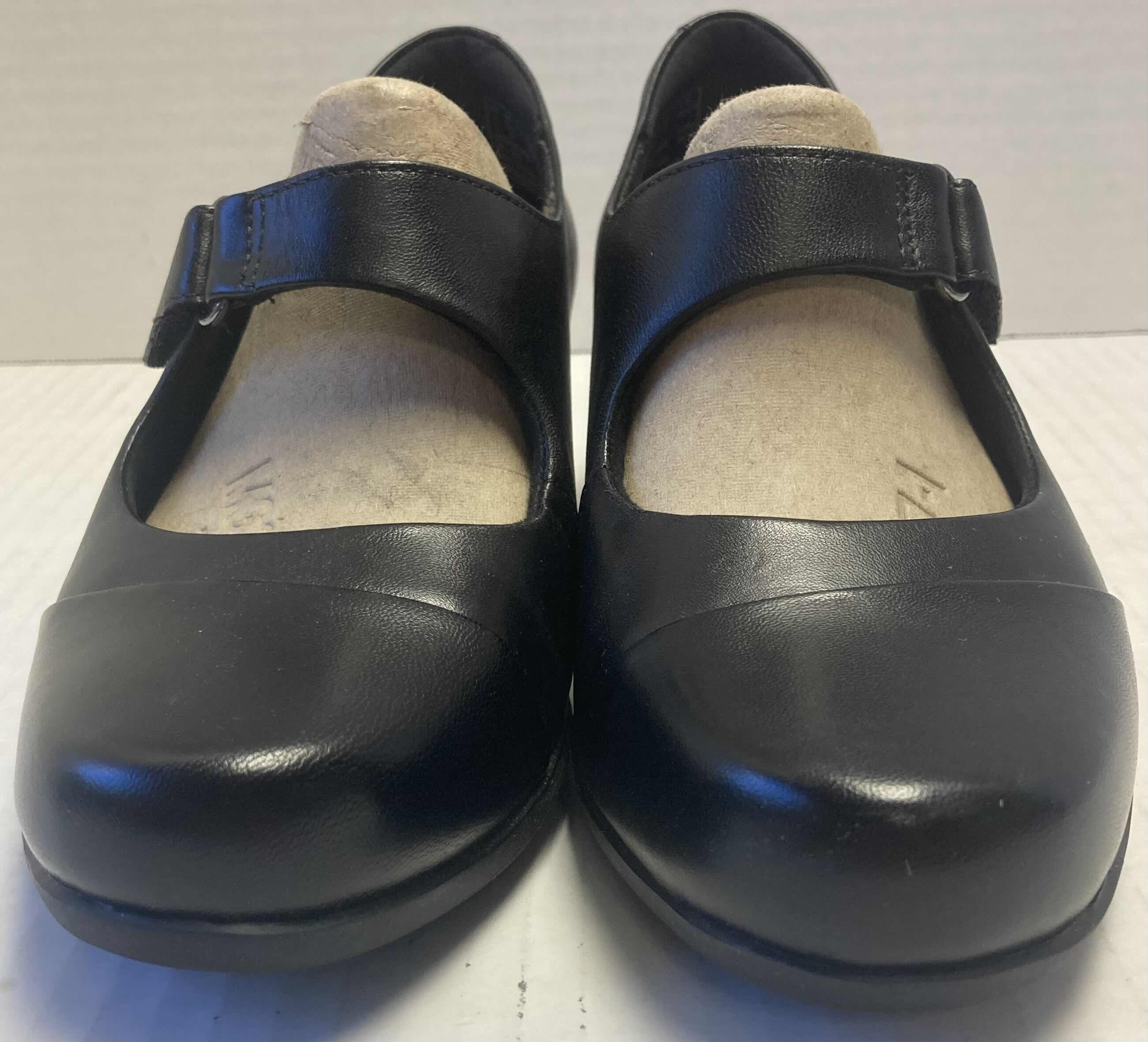 Photo 1 of CLARKS ROSALYN WREN BLACK FAUX LEATHER CUIR NOIR WOMEN’S SHOES WOMEN’S SIZE 6.5W