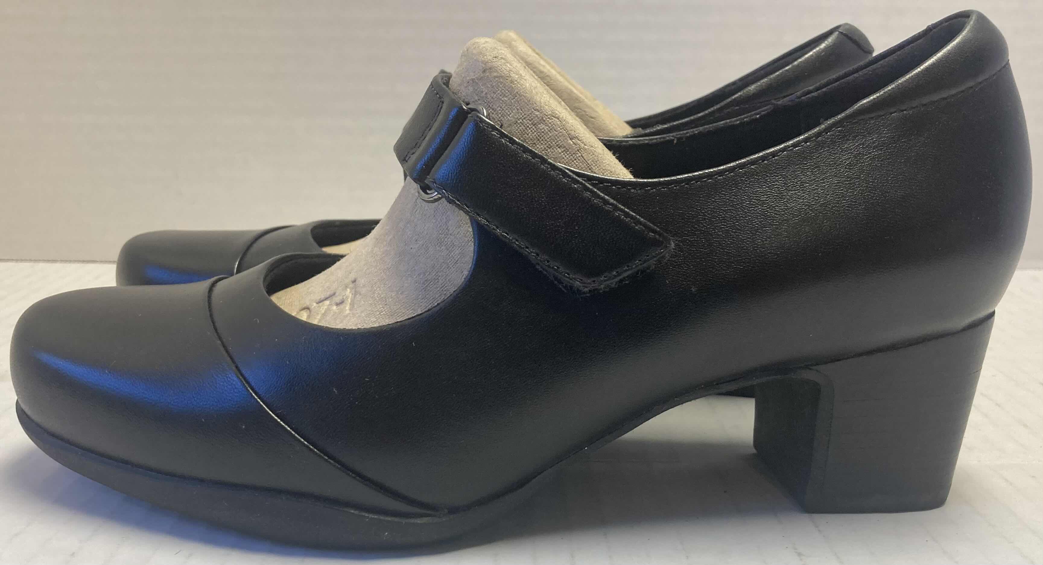Photo 1 of CLARKS ROSALYN WREN BLACK FAUX LEATHER CUIR NOIR WOMEN’S SHOES WOMEN’S SIZE 6.5W