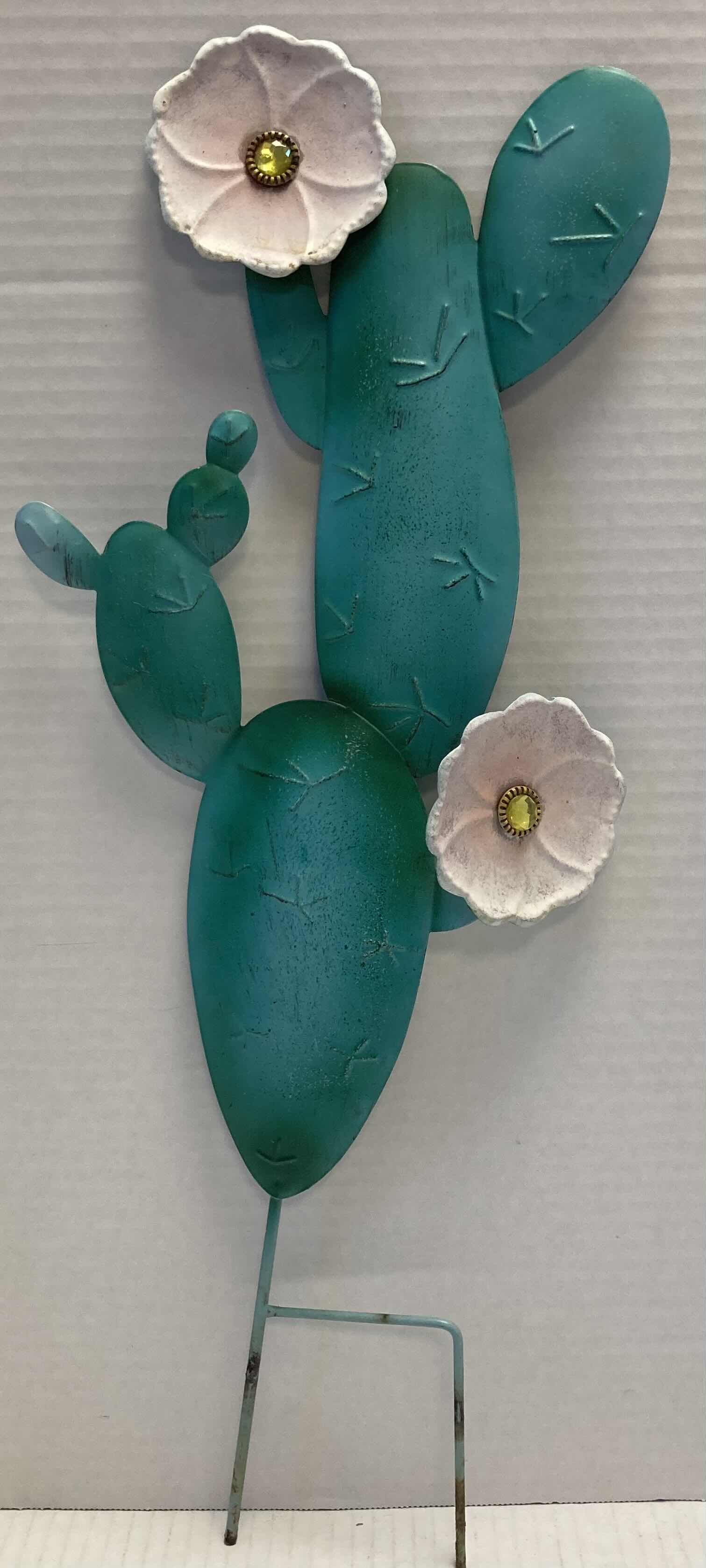 Photo 1 of BUTTERFLY, HUMMINGBIRD & CACTUS FLORAL GARDEN STAKES H22”