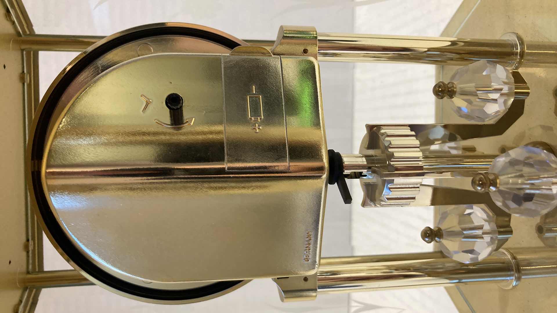 Photo 6 of KUNDO GOLD FINISH QUARTS BATTERY OPERATED CLOCK W ROTATING PENDULUM 8.5” X 5.75” H8.5”