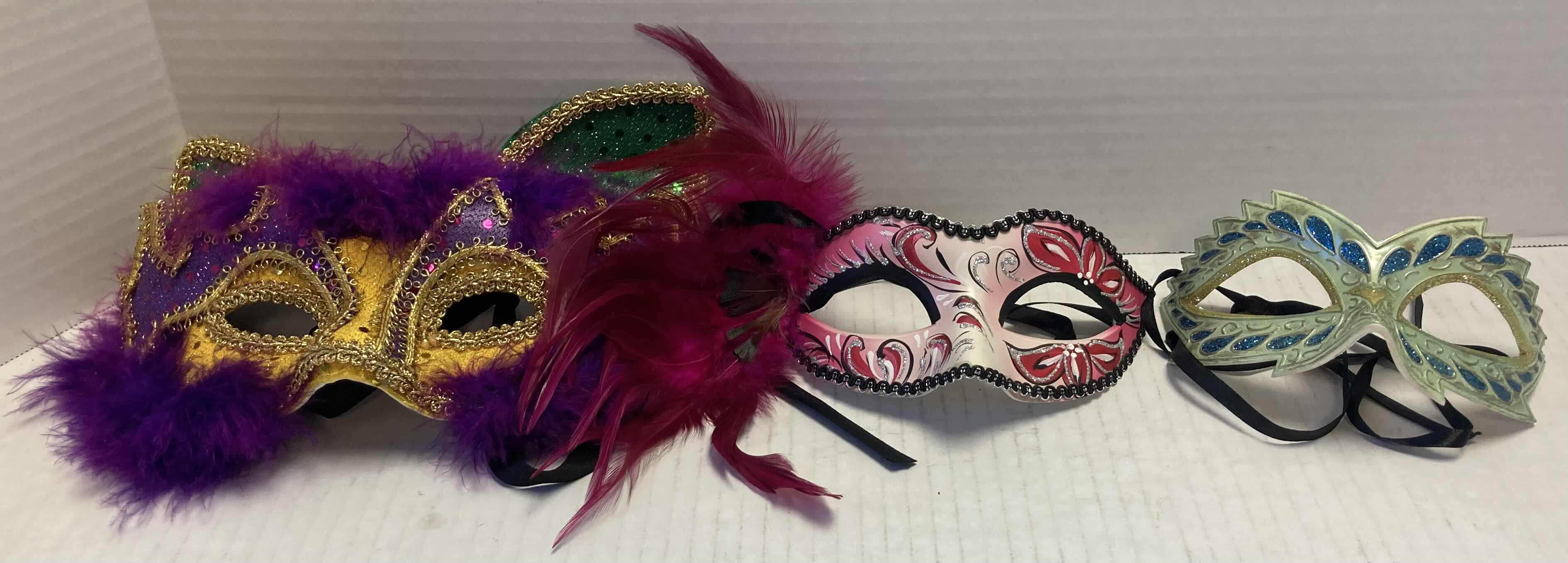 Photo 1 of HALLOWEEN- MARDI GRAS, DRAGON & DEVIL MASK W HUMAN SKULL DECORATION (6)