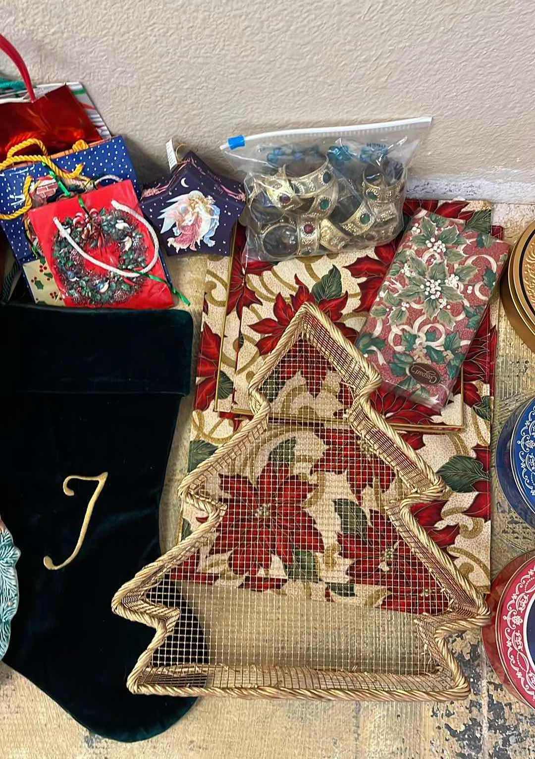 Photo 1 of CHRISTMAS DECOR, GIFT BAGS & TINS