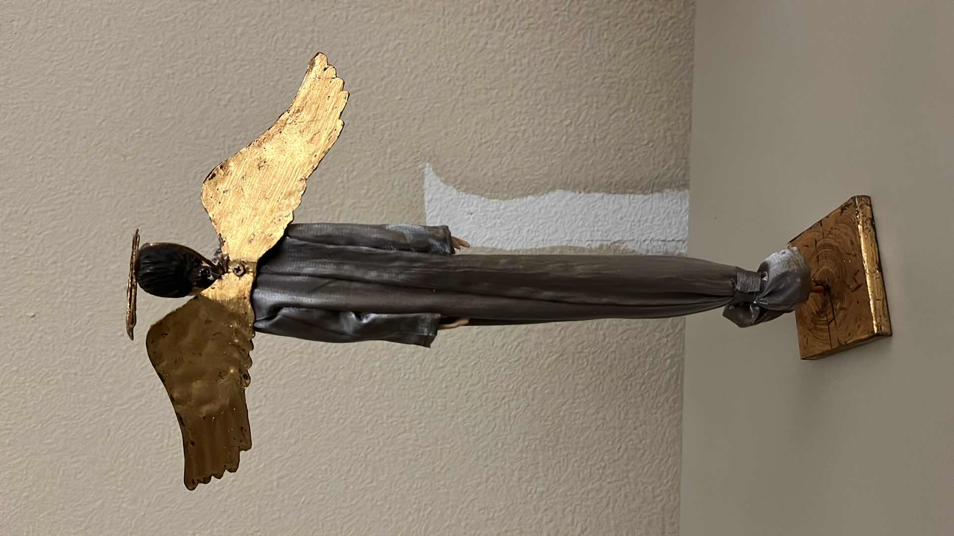 Photo 1 of HAND MADE RESIN & METAL ANGEL MADE IN PHILIPPINES 9” X 14”