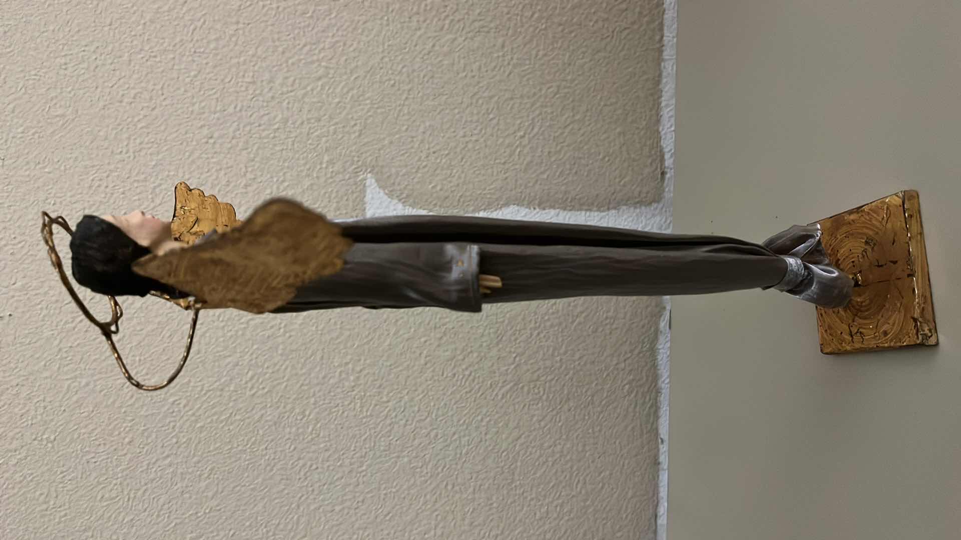 Photo 1 of HAND MADE RESIN & METAL ANGEL MADE IN PHILIPPINES 9” X 14”