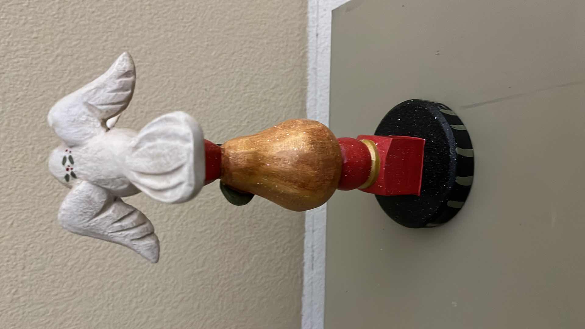 Photo 1 of HOUSE OF HATTEN INC YR.2000 LOVE BIRDS SCULPTURE H12”