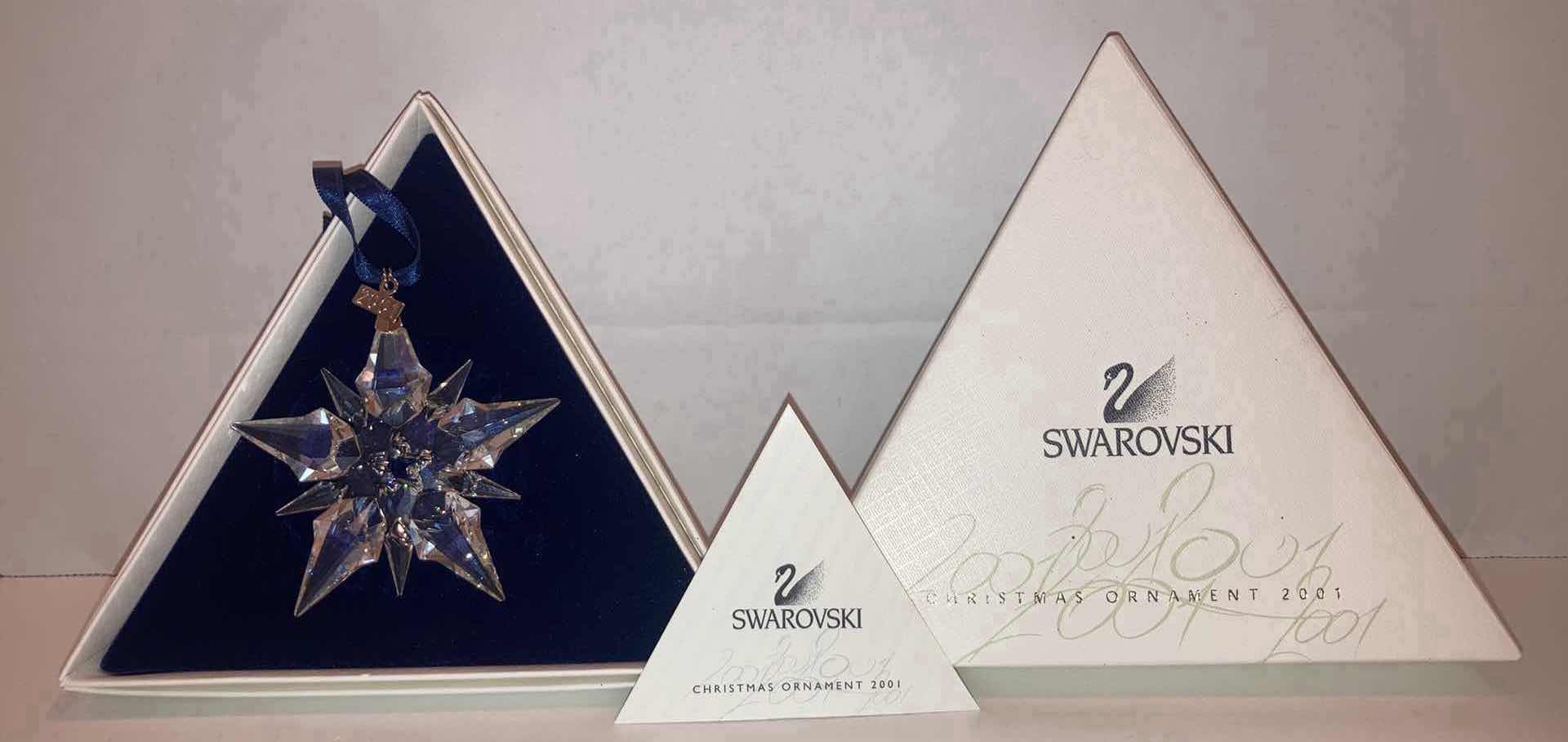 Photo 3 of  SWAROVSKI CRYSTAL 2001 SNOWFLAKE CHRISTMAS ORNAMENT H3”