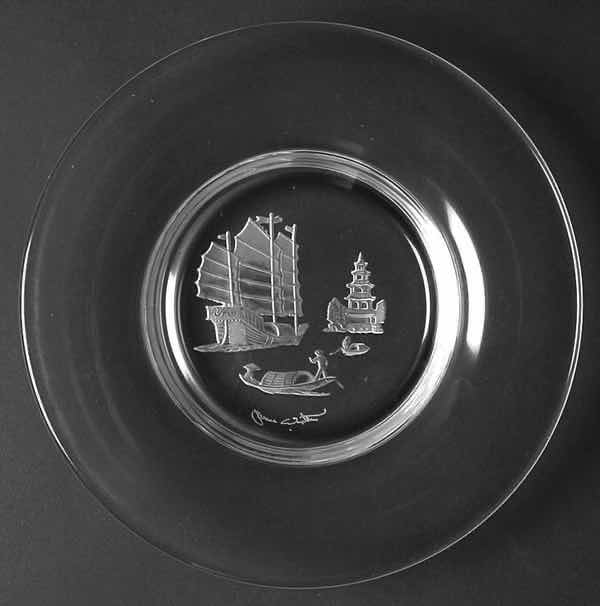 Photo 1 of FRANKLIN CRYSTAL THE SEVEN SEAS PLATE COLLECTION “THE SOUTH CHINA SEA” 8.75” (COA INCLUDED)