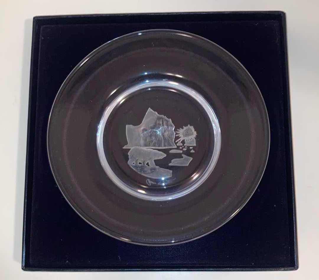 Photo 1 of FRANKLIN CRYSTAL THE SEVEN SEAS PLATE COLLECTION “THE ARCTIC” 8.75” (COA INCLUDED)