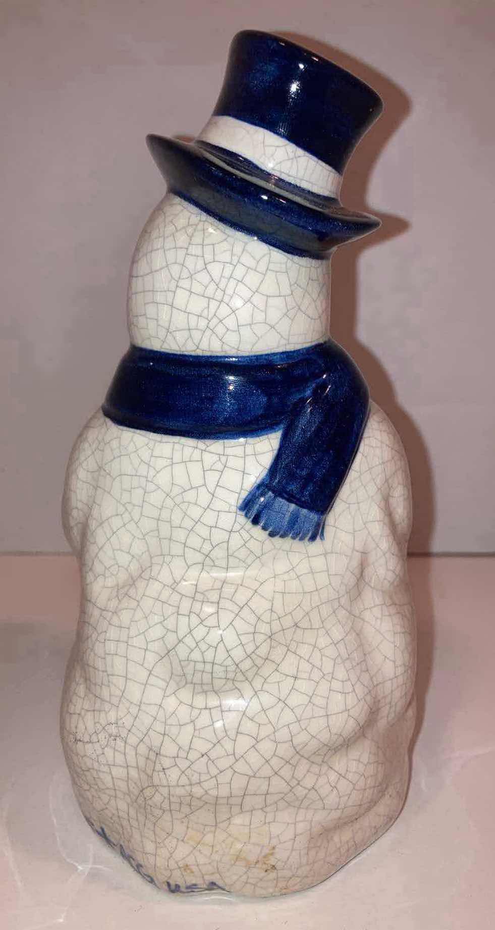 Photo 4 of DEDHAM POTTERY ICE CRACK GLAZE CERAMIC SNOWMAN FIGURINE H7.5”