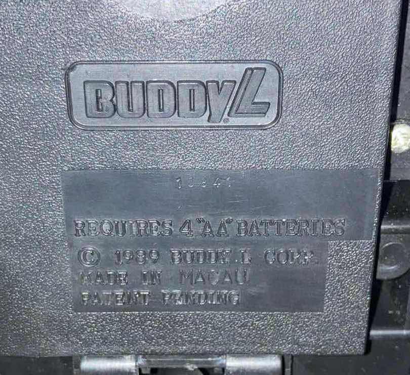 Photo 10 of BUDDY L 1989 BATTERY OPERATED KEYSTONE STEEL & WIRE CO SEMI-TRUCK TOY W EXTRA RIG