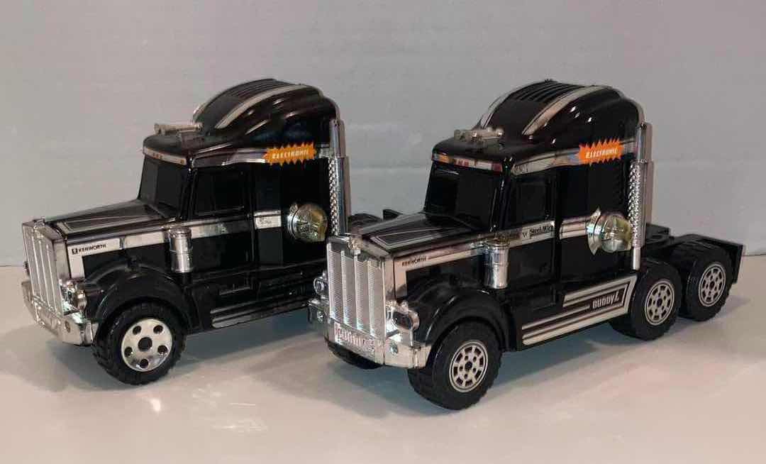 Photo 3 of BUDDY L 1989 BATTERY OPERATED KEYSTONE STEEL & WIRE CO SEMI-TRUCK TOY W EXTRA RIG