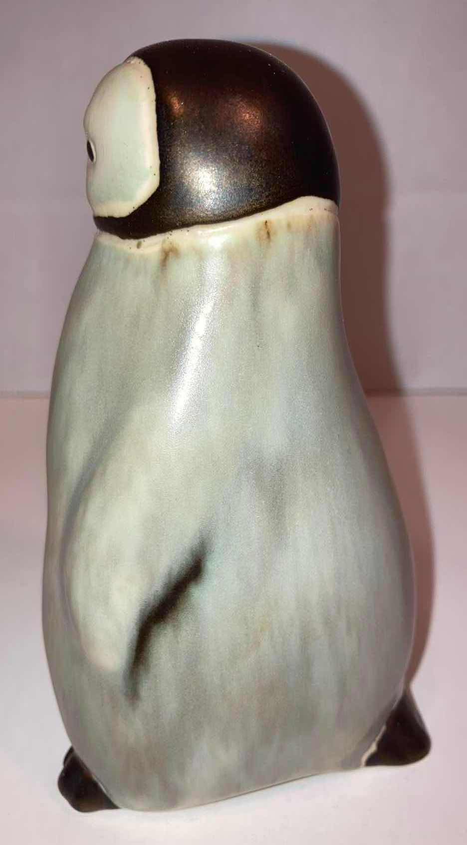 Photo 2 of ANDERSON DESIGN STUDIO CERAMIC BABY PENGUIN FIGURINE H5”