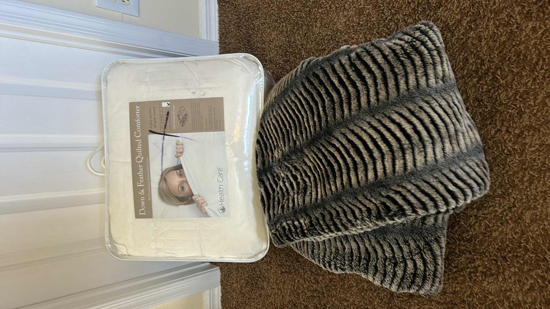 Photo 4 of DOWN AND FEATHER QUILTED KING COMFORTER AND FAUX FUR THROW