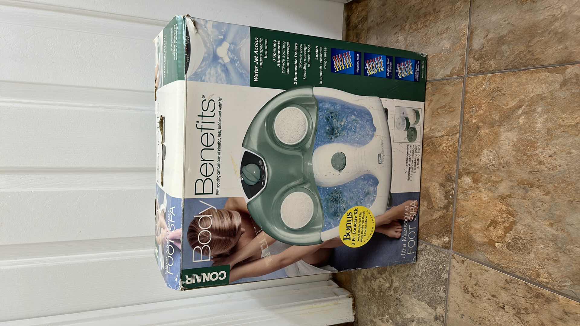 Photo 5 of CONAIR BATH BENEFITS MASSAGING FOOT SPA