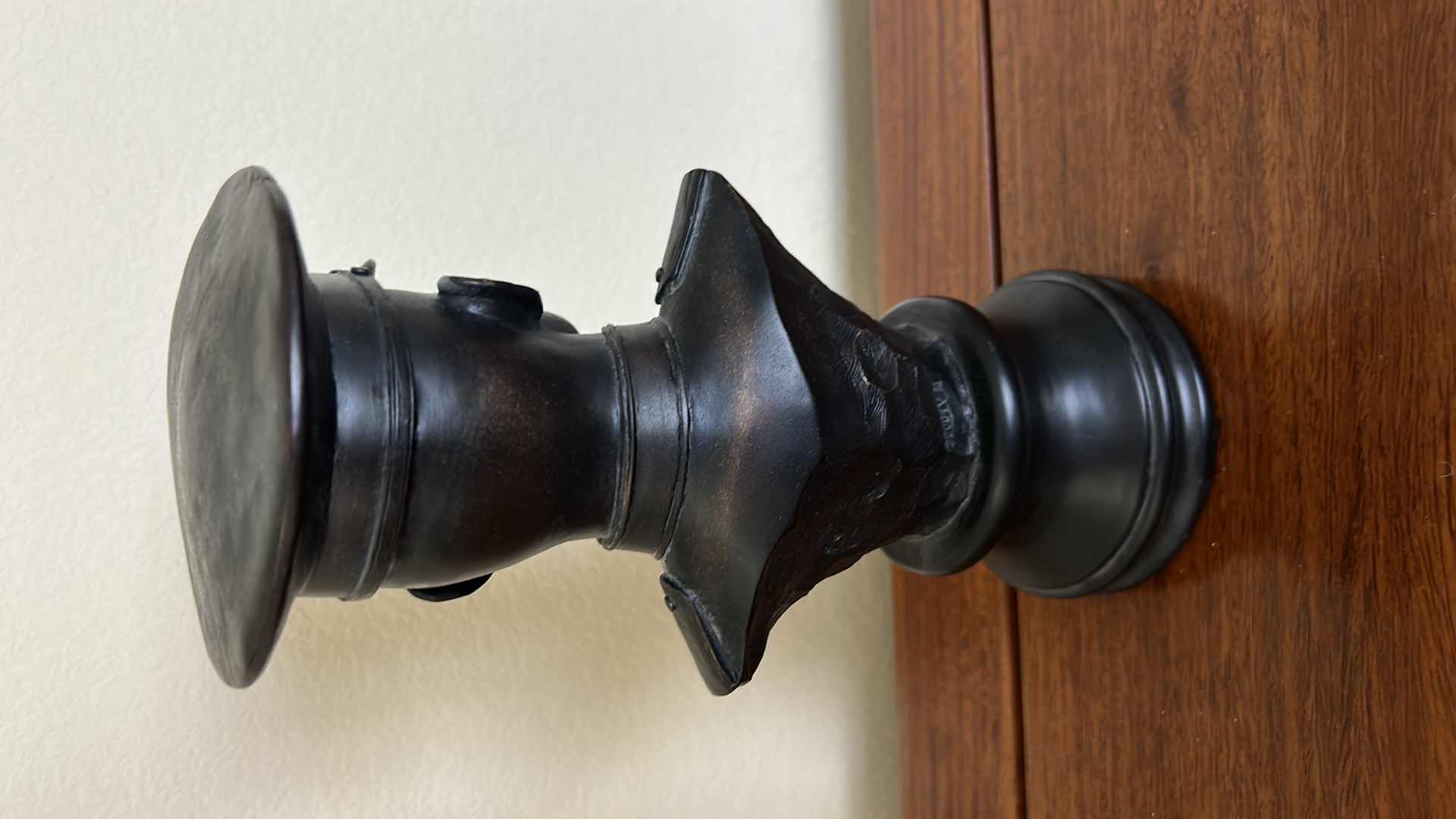 Photo 4 of BRONZE BUST AMERICAN HEROS NUMBERED “THE MARINE” 2 / 0112 H 9.75”