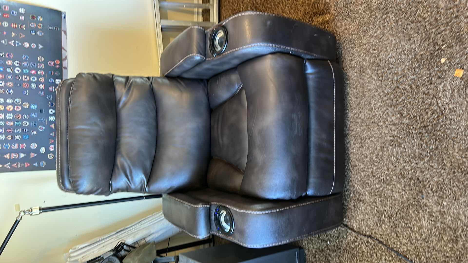 View 7 of LIGHT UP ELECTRIC RECLINING THEATRE LOUNGE CHAIR