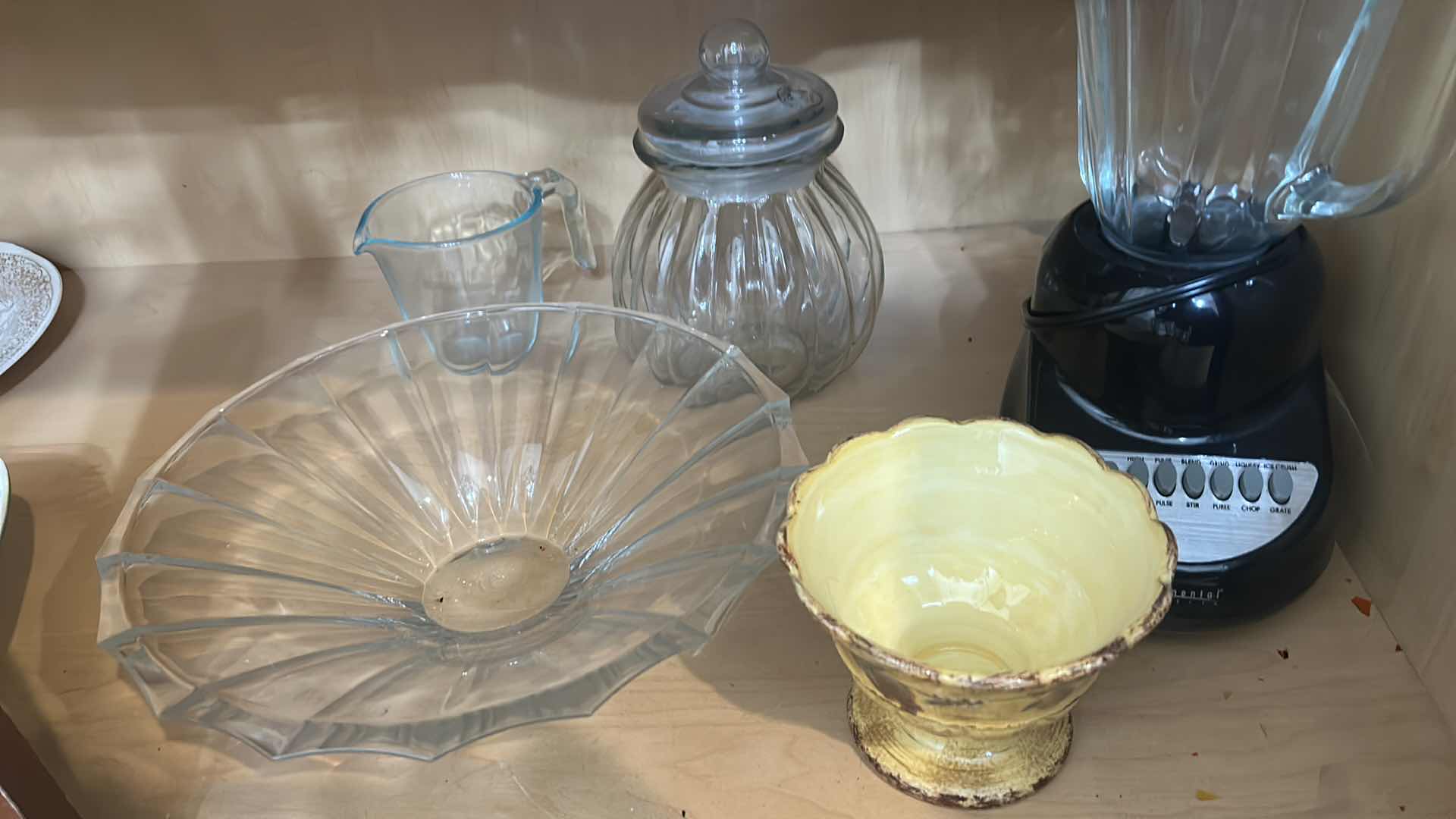 Photo 4 of CONTENTS OF KITCHEN CABINET