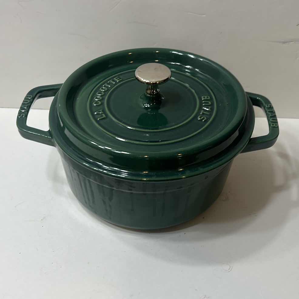Photo 1 of KITCHENWARE- LA COCOTTE STAUB MADE IN FRANCE OVENWARE  9” x 4”