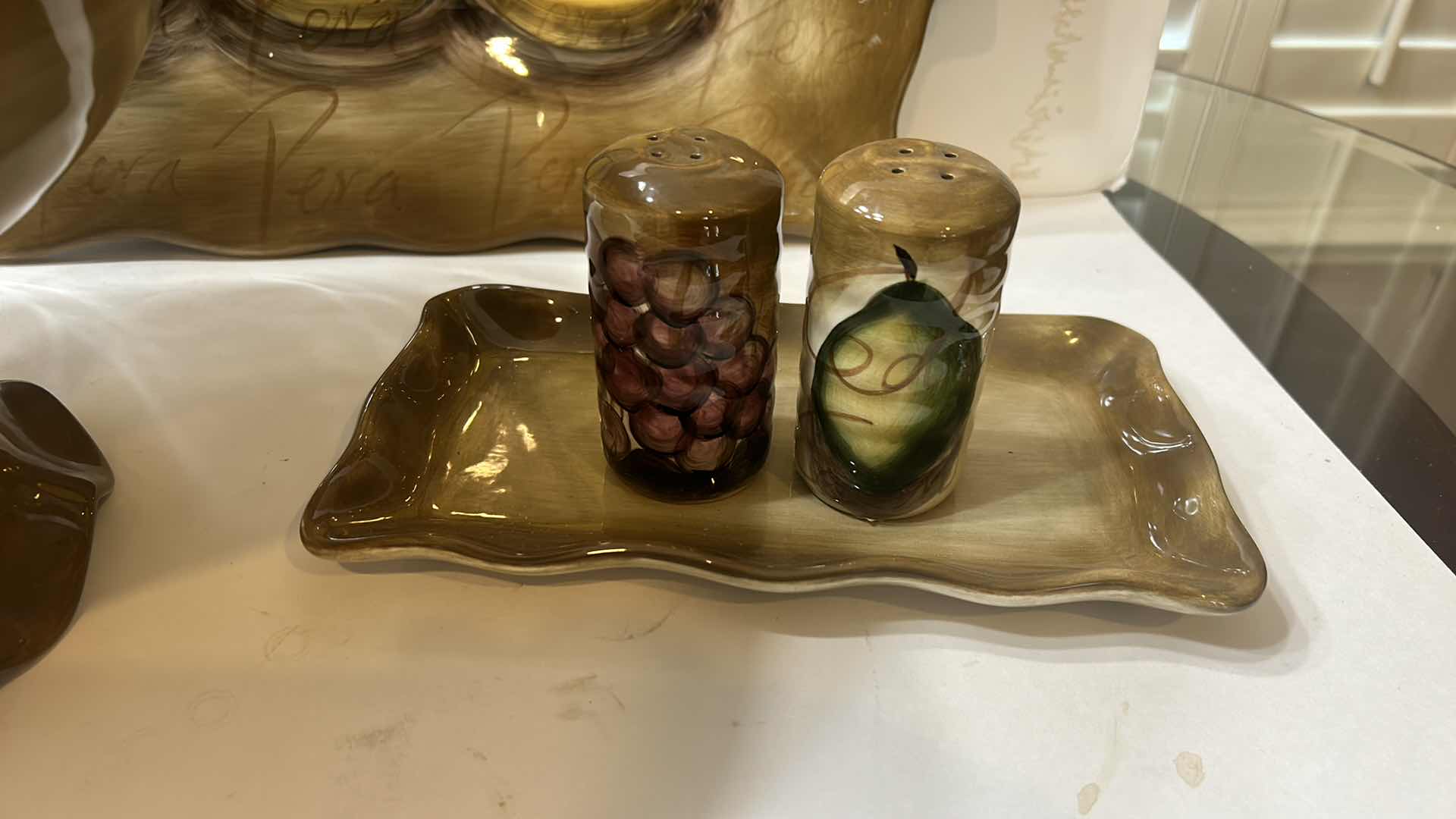 Photo 1 of KITCHENWARE - TABLETOPS LIFESTYLE, FRUITION 5 PC, HANDPAINTED (FOOTED BOWL13.5 x 8”)