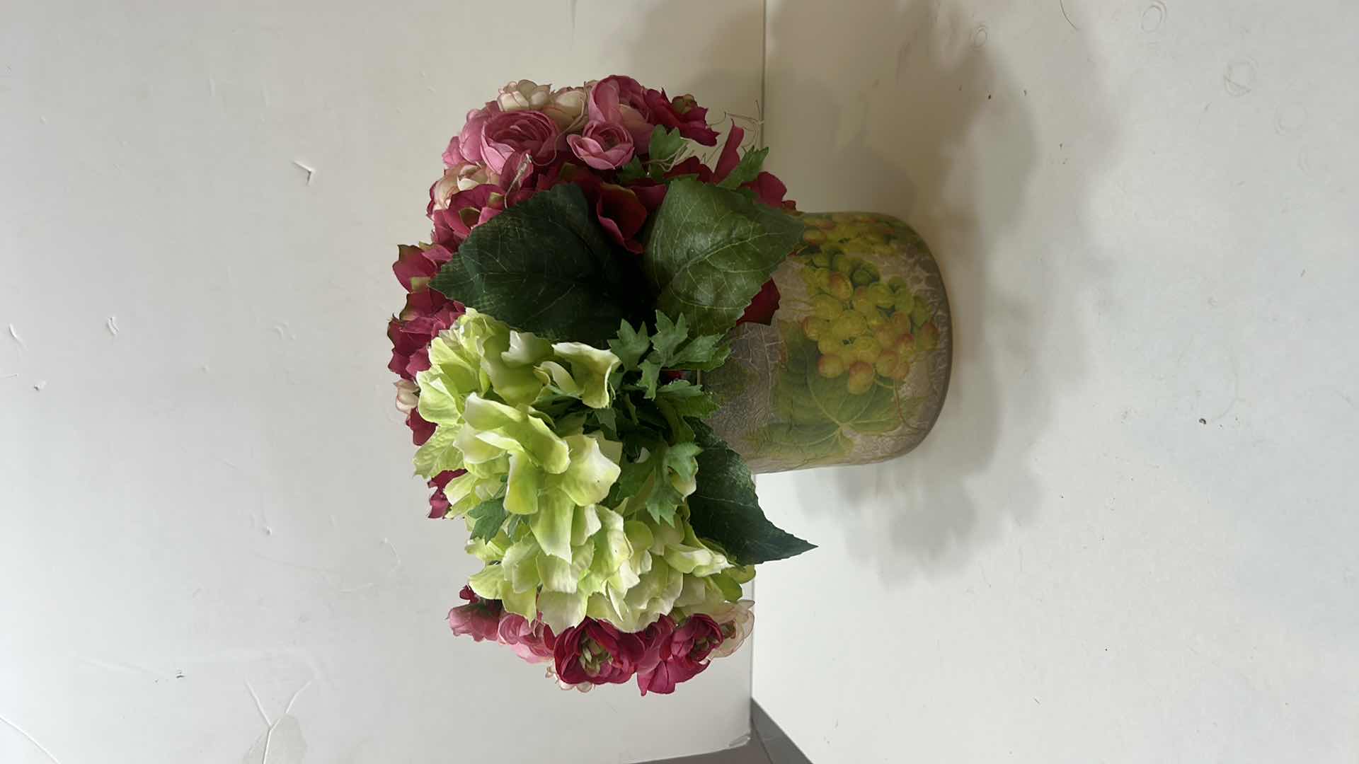 Photo 1 of 4 PC HOME DECOR (BASKET 11” x 12”)