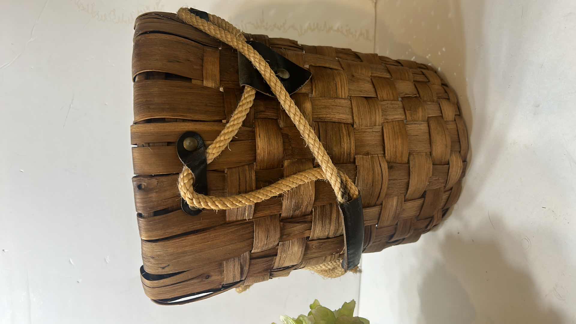 Photo 1 of 4 PC HOME DECOR (BASKET 11” x 12”)