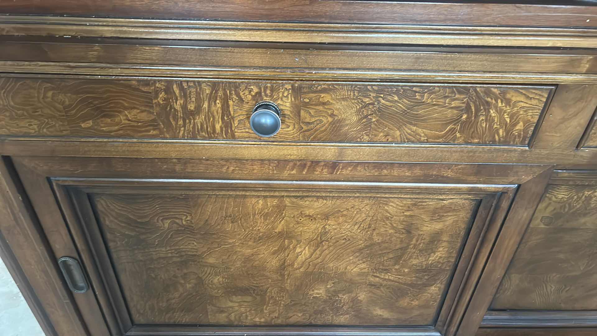 Photo 1 of ETHAN ALLEN TOWNHOUSE CHINA HUTCH  
68“ x 19 1/2“ x 87”