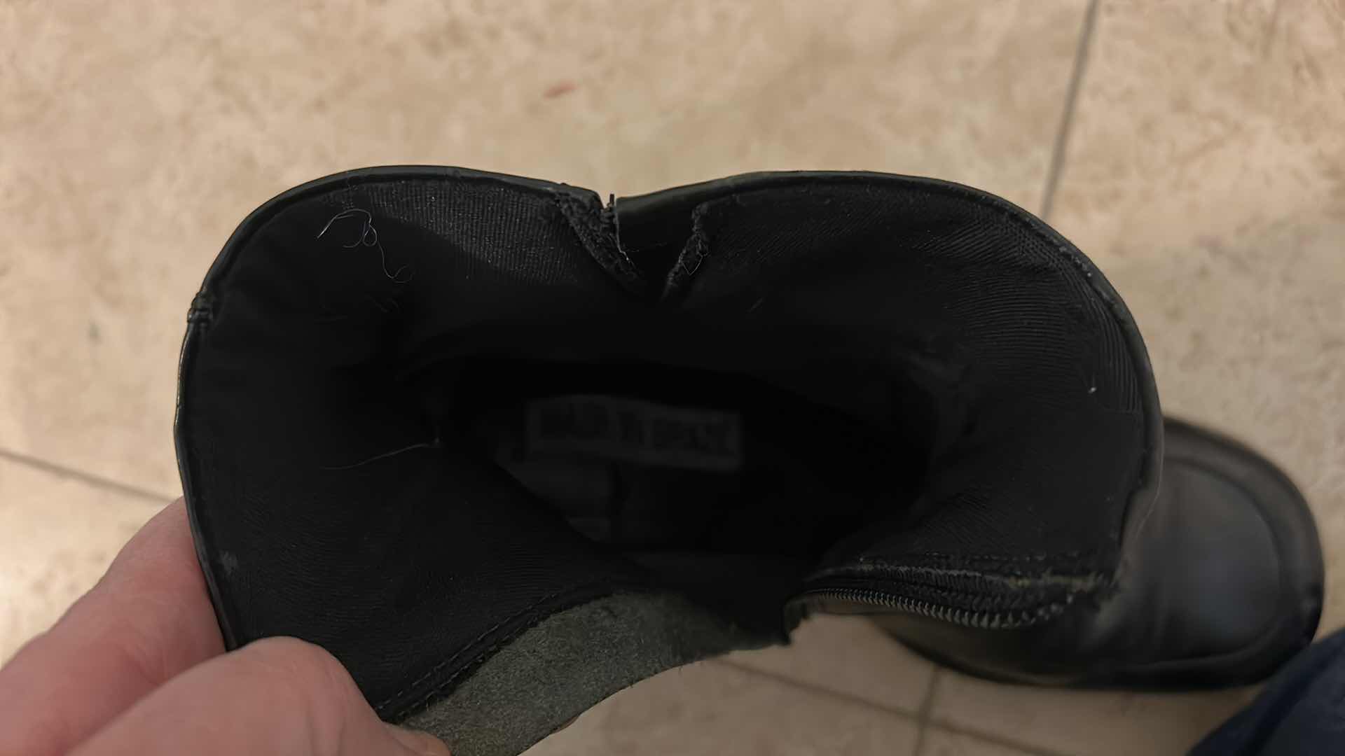 Photo 8 of 6 PAIRS OF WOMENS SHOES SIZE 8-8.5