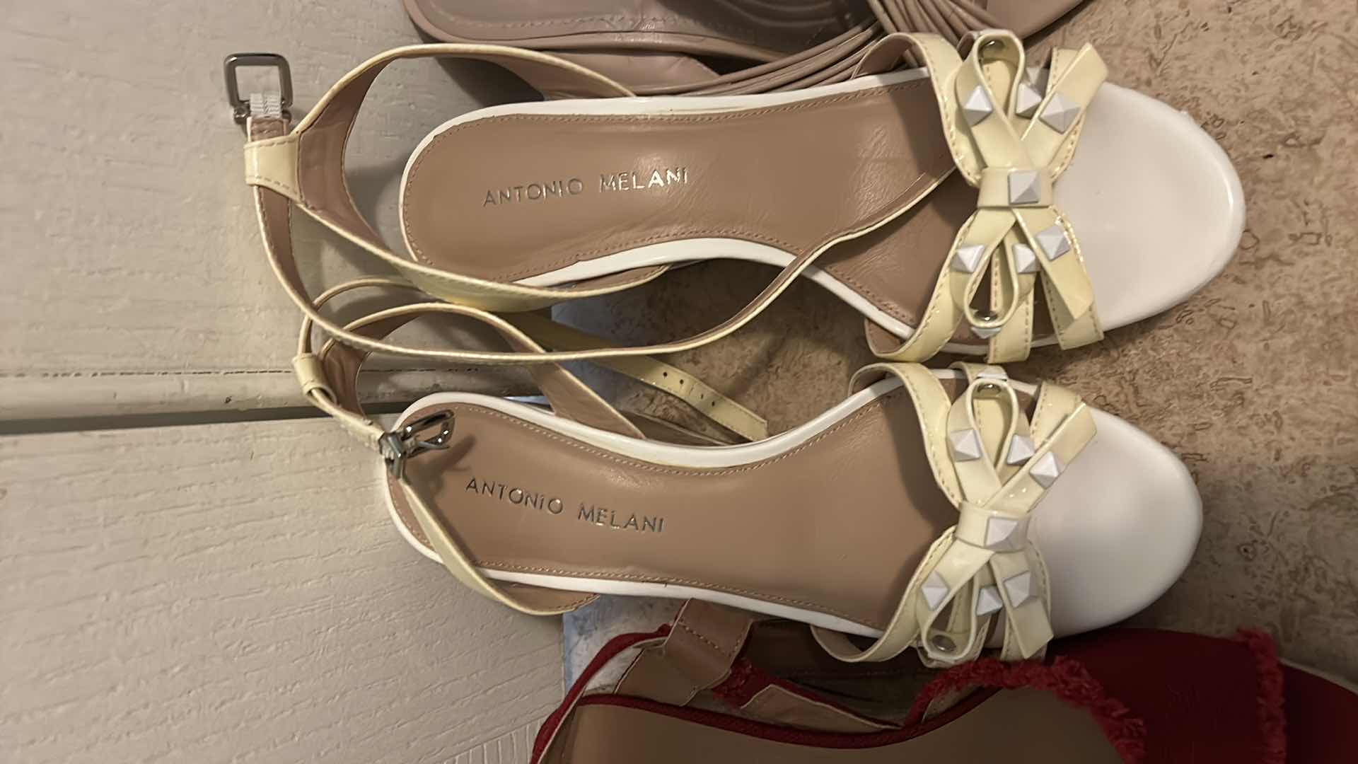 Photo 1 of 6 PAIRS OF WOMENS SHOES SIZE 8-8.5