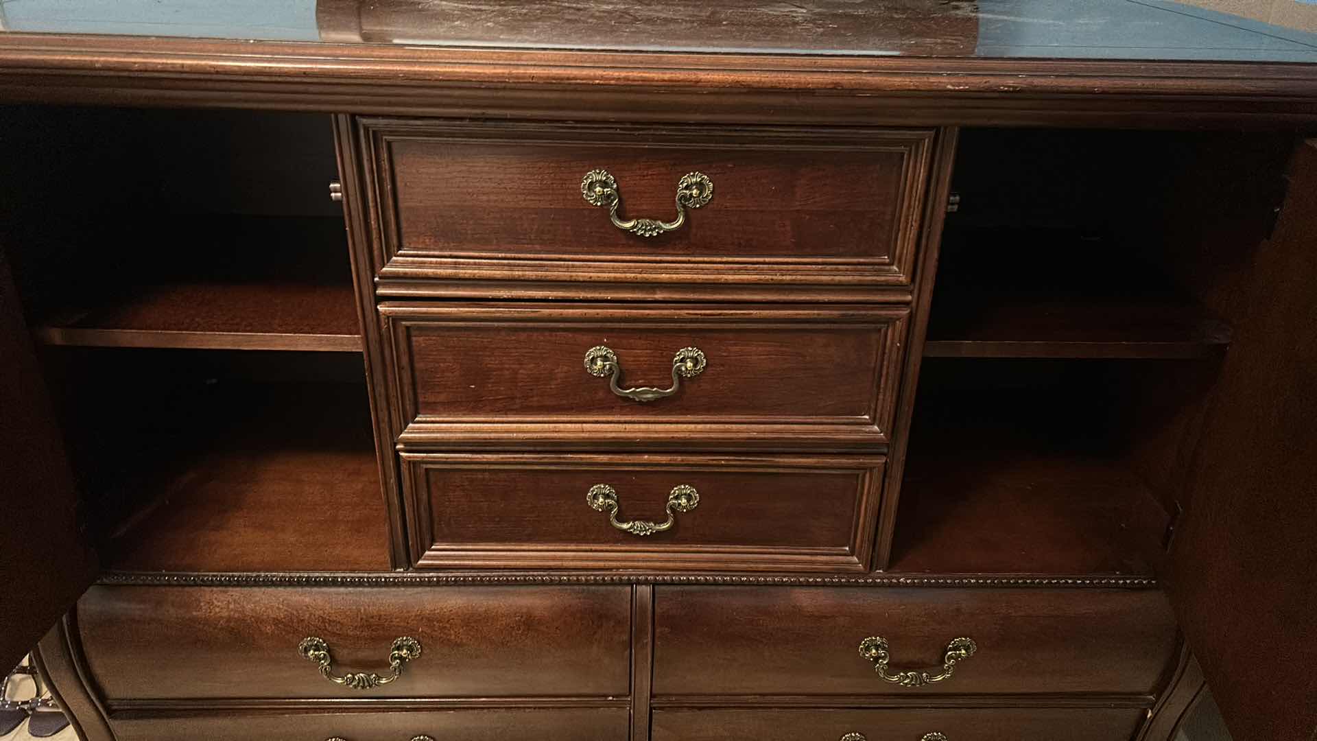 Photo 1 of STANLEY FURNITURE CHEST OF DRAWERS WITH MIRROR 58“ x 19“ x 46”, MIRROR H40”