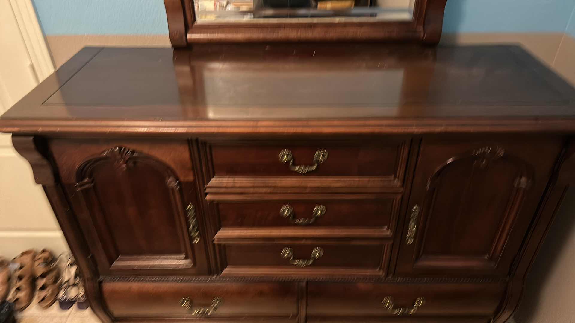 Photo 1 of STANLEY FURNITURE CHEST OF DRAWERS WITH MIRROR 58“ x 19“ x 46”, MIRROR H40”