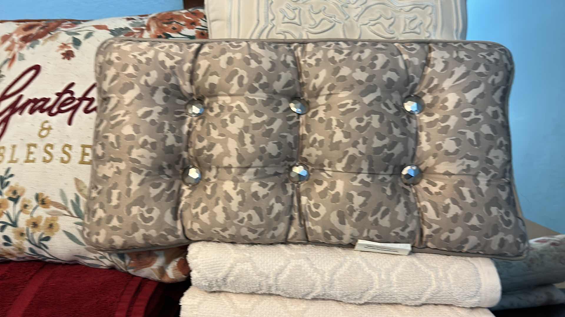 Photo 1 of TOWELS, TOSS PILLOW AND QUILT