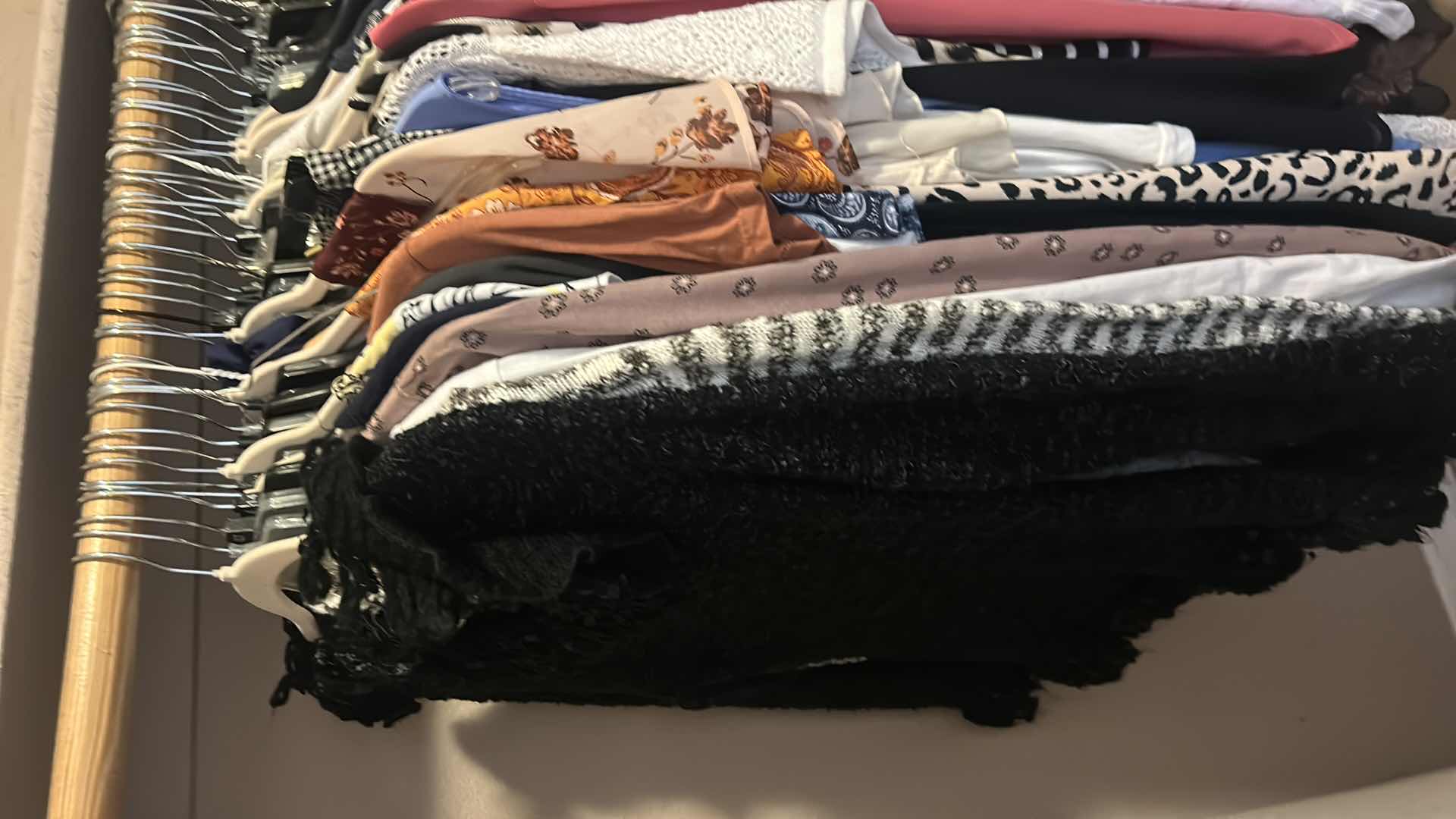 Photo 1 of RACK OF WOMENSWEAR- TOPS, BLOUSES  MOSTLY SIZE MED