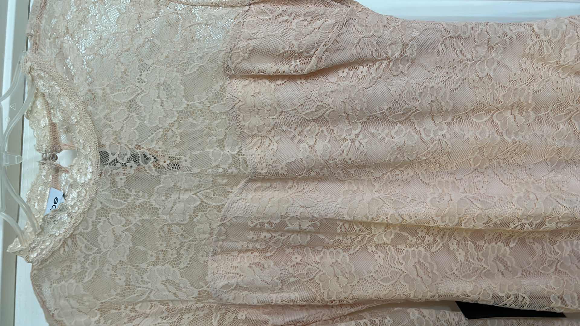Photo 2 of NWT PEACH BEBE LACE DRESS SIZE LG $90