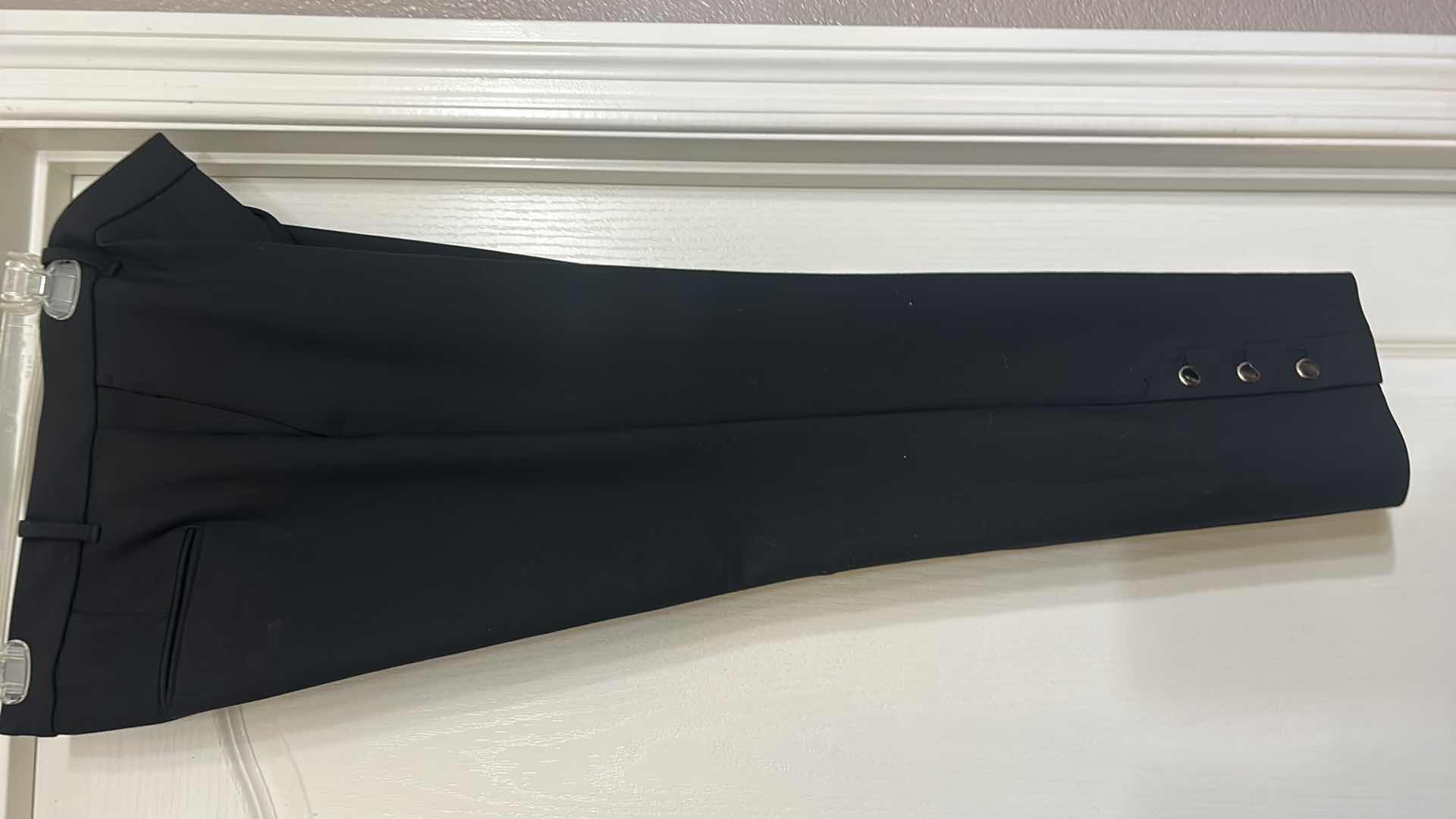 Photo 1 of NWT WOMENSWEAR - 1 BLOUSE SIZE L ORIG $69, PAIR PANTS ANN TAYLOR SIZE 8