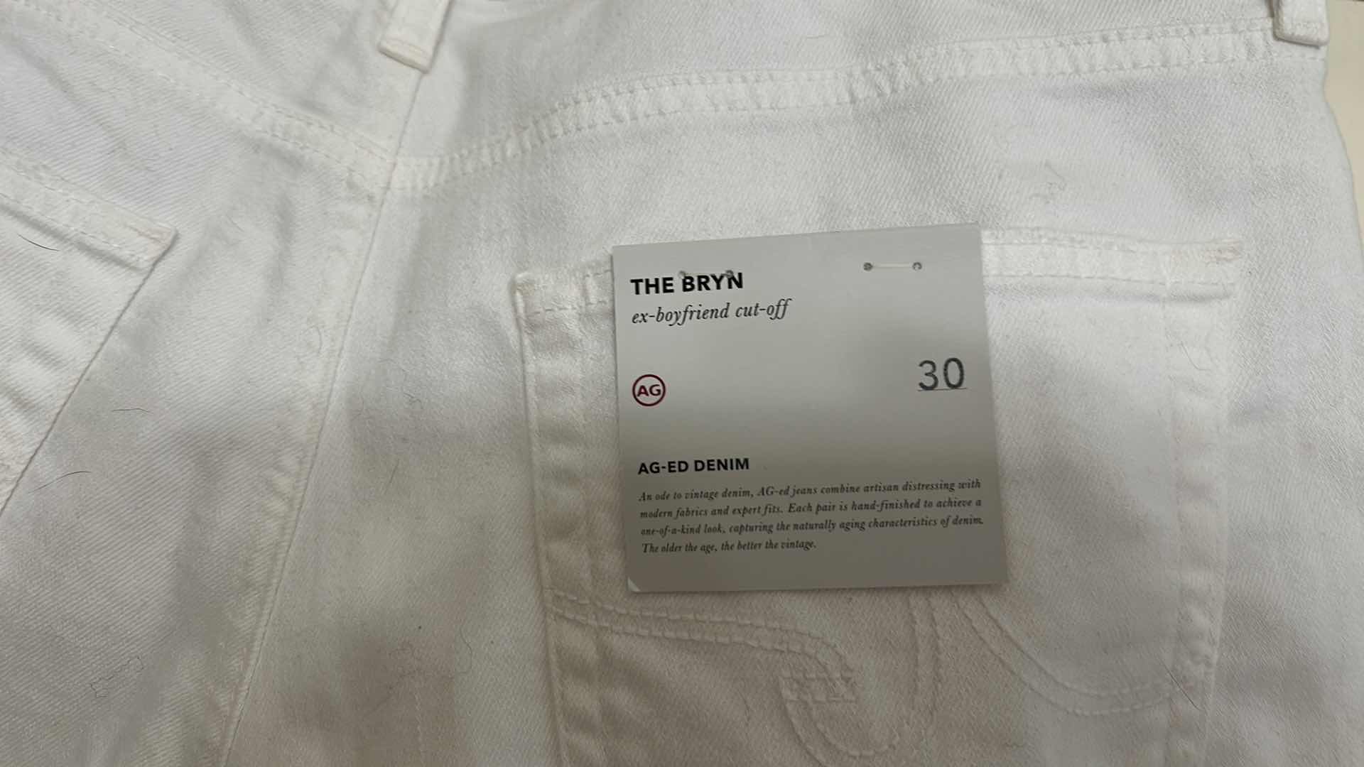 Photo 1 of NWT WOMENS THE BRYN WHITE SHORTS W30” $168