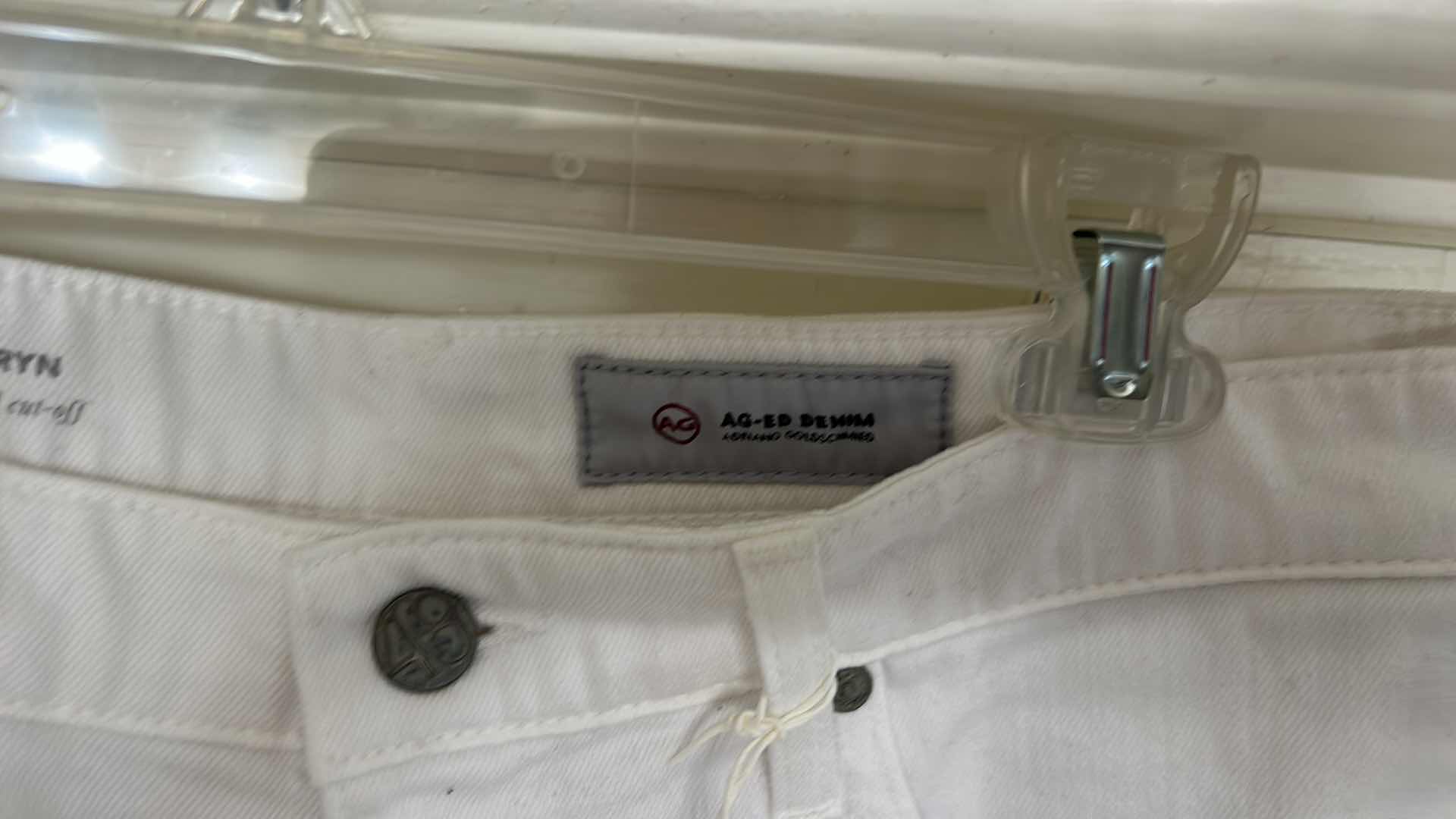 Photo 1 of NWT WOMENS THE BRYN WHITE SHORTS W30” $168