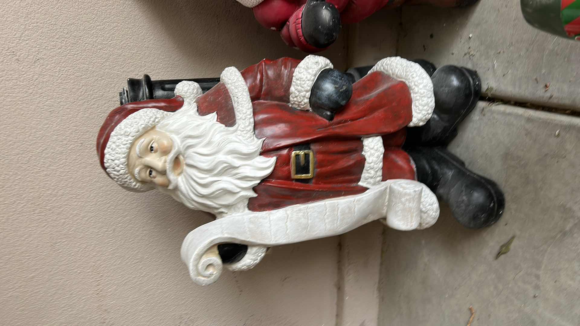 Photo 2 of CHRISTMAS DECOR