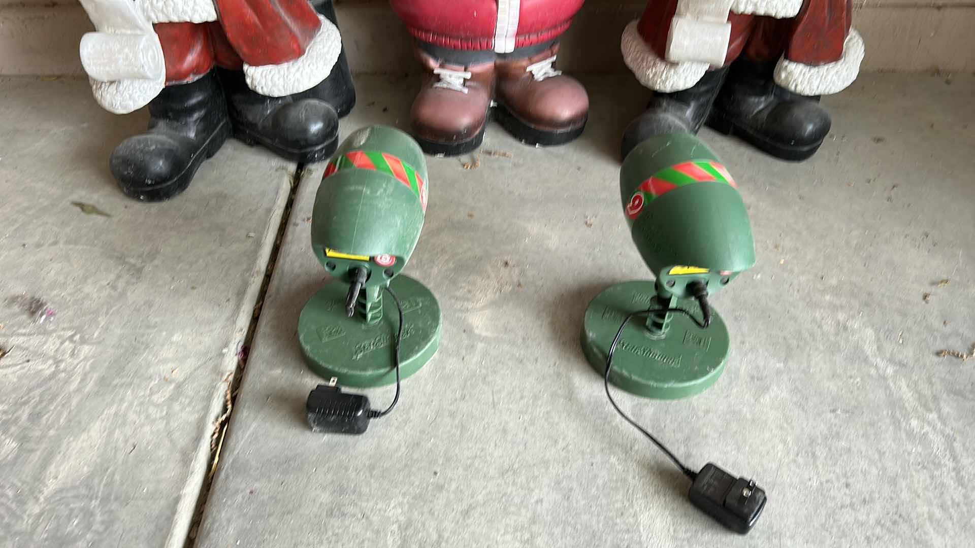 Photo 1 of CHRISTMAS DECOR